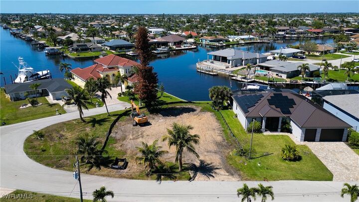 4964 Seville Court  Cape Coral FL 33904 photo
