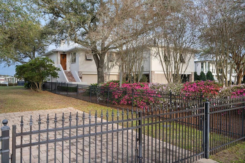 Property Photo: 125 Mabel Drive LA 70447