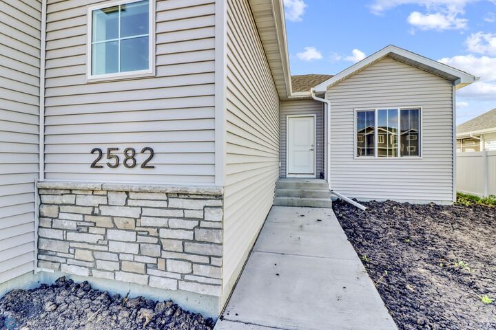 Property Photo: 2582 69th Avenue S ND 58104