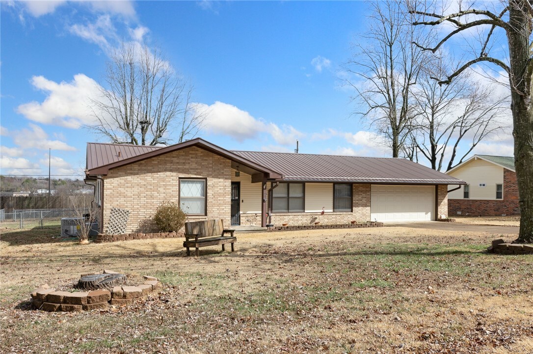 Property Photo: 109 Cardinal AR 72601