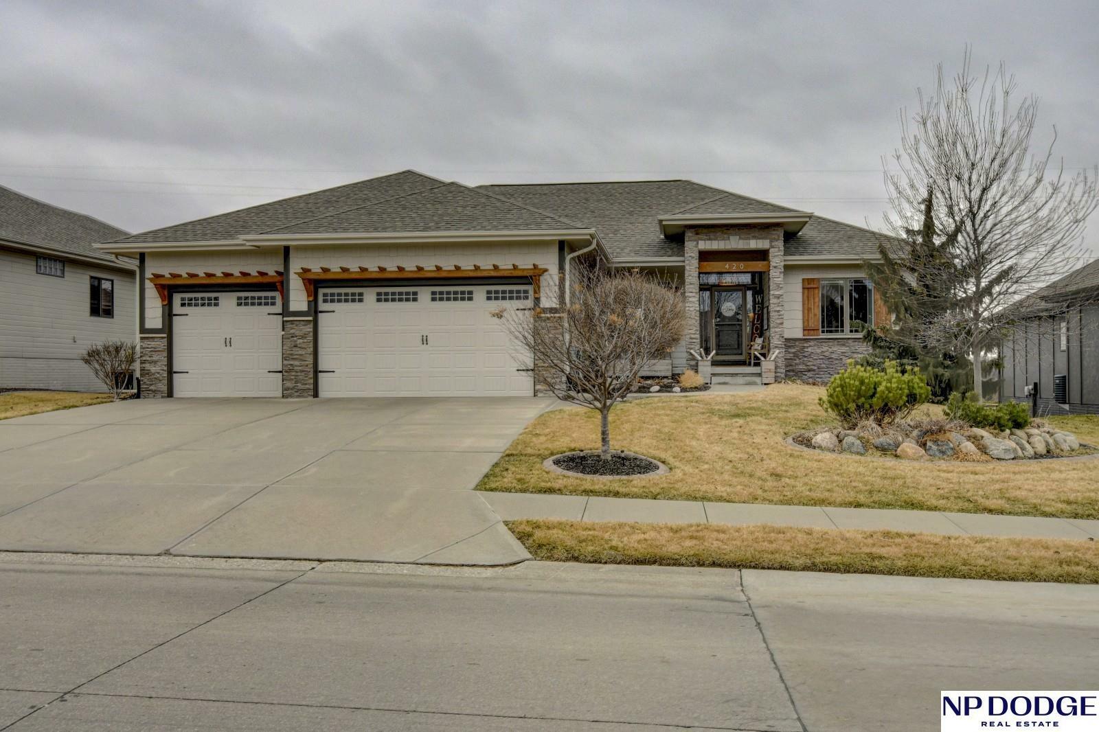 Property Photo: 420 S 201 Avenue NE 68022