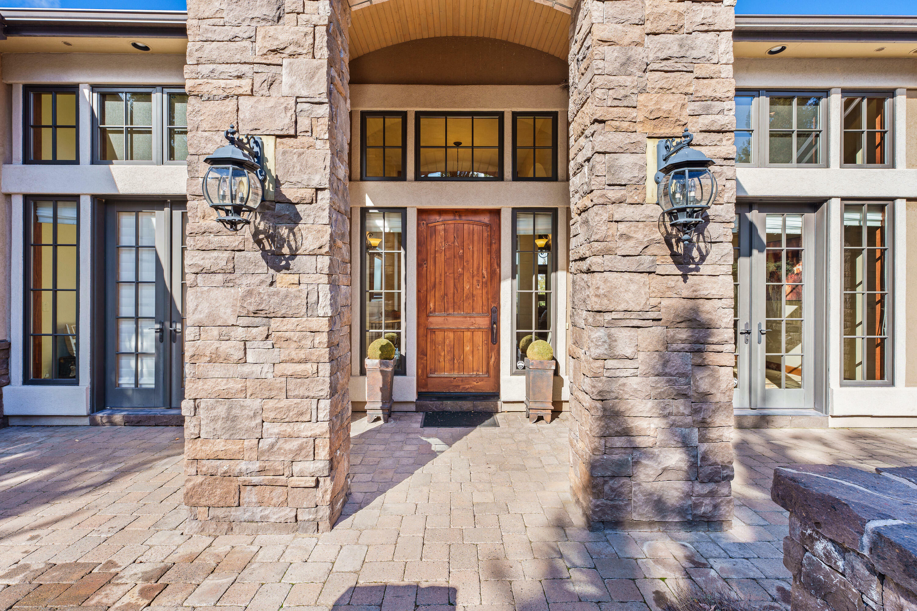 Property Photo: 1352 NW Constellation Drive OR 97703