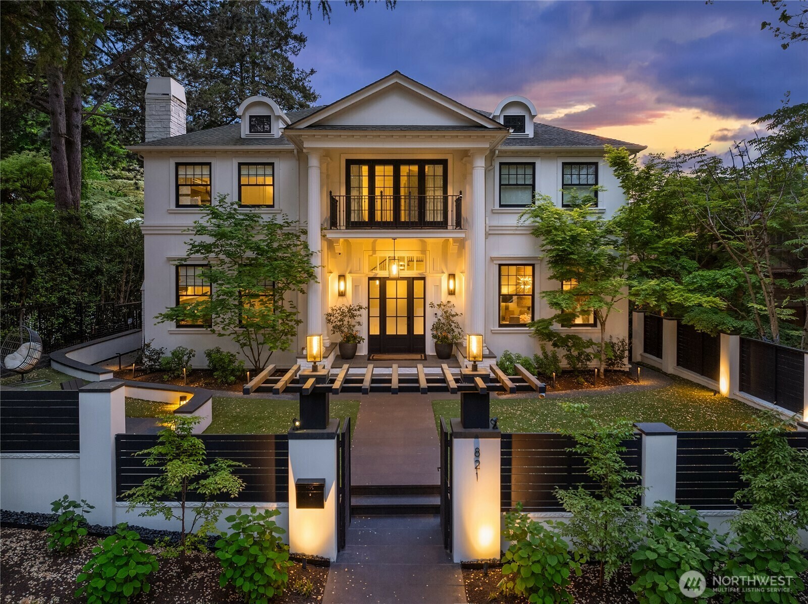 Property Photo: 821 34th Avenue E WA 98112