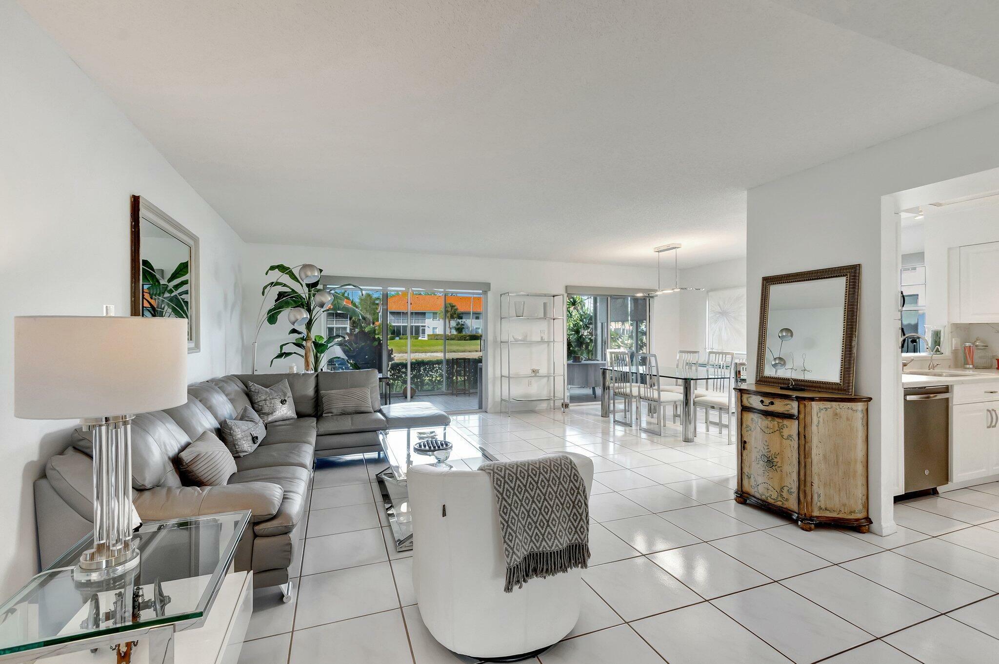 Property Photo: 7414 Lake Meadow Way 102 FL 33437