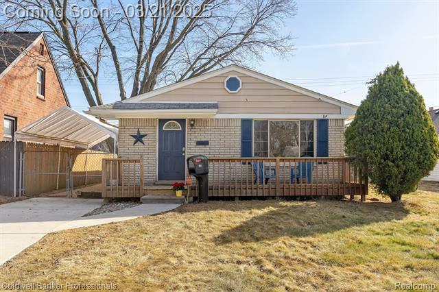 Property Photo: 921 Mace Avenue MI 48071