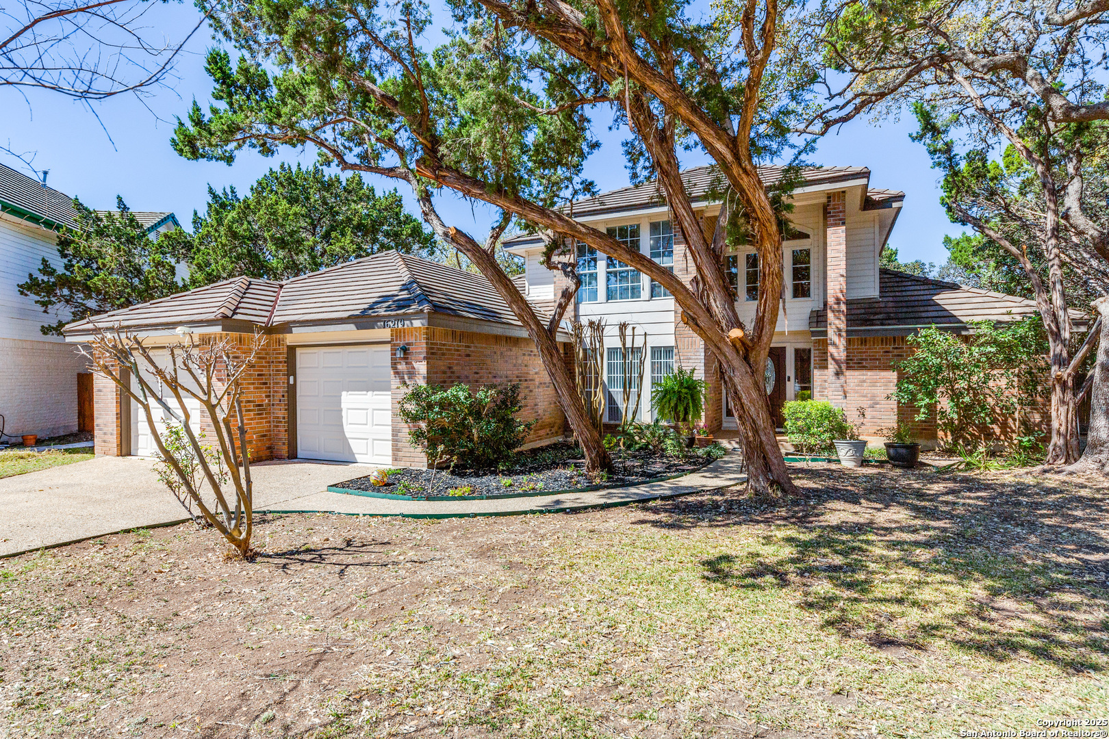Property Photo: 16219 Santa Cathrena TX 78232