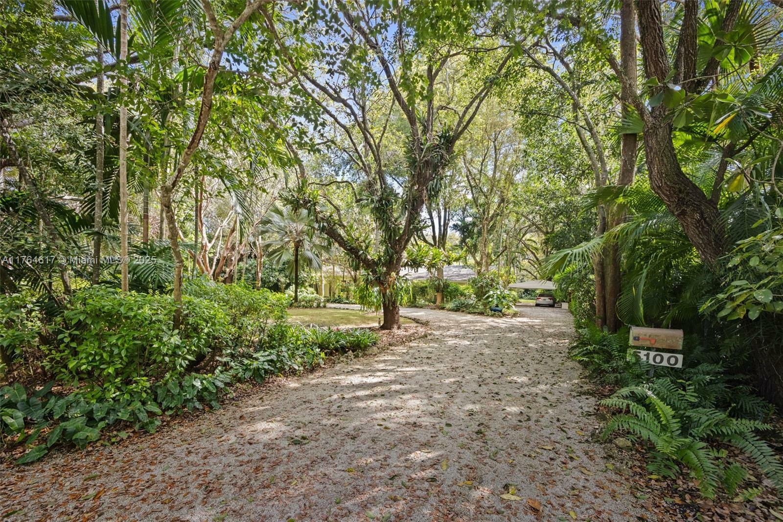 Property Photo:  5100 SW 85th St  FL 33143 