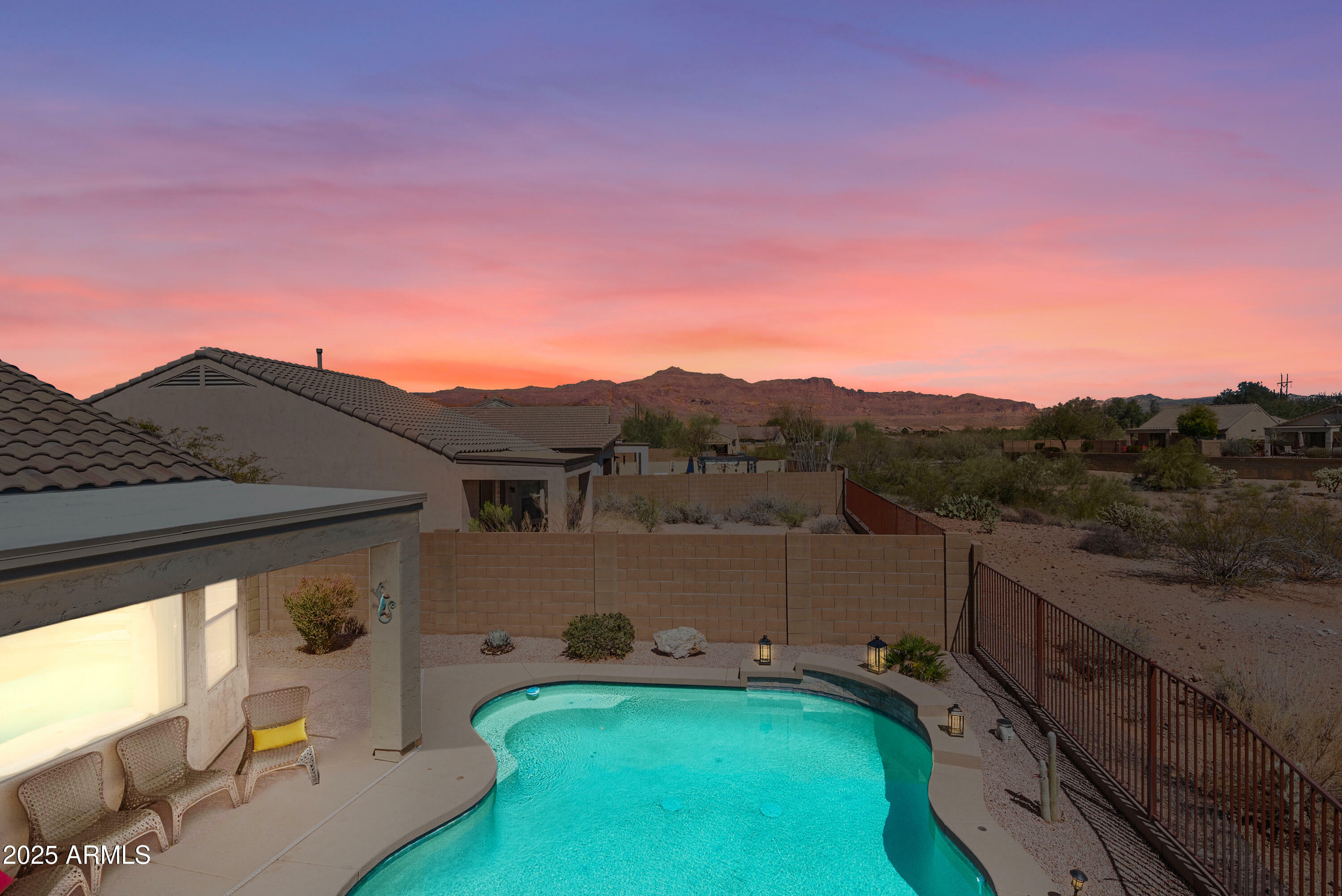 8377 S Mountain Air Lane  Gold Canyon AZ 85118 photo