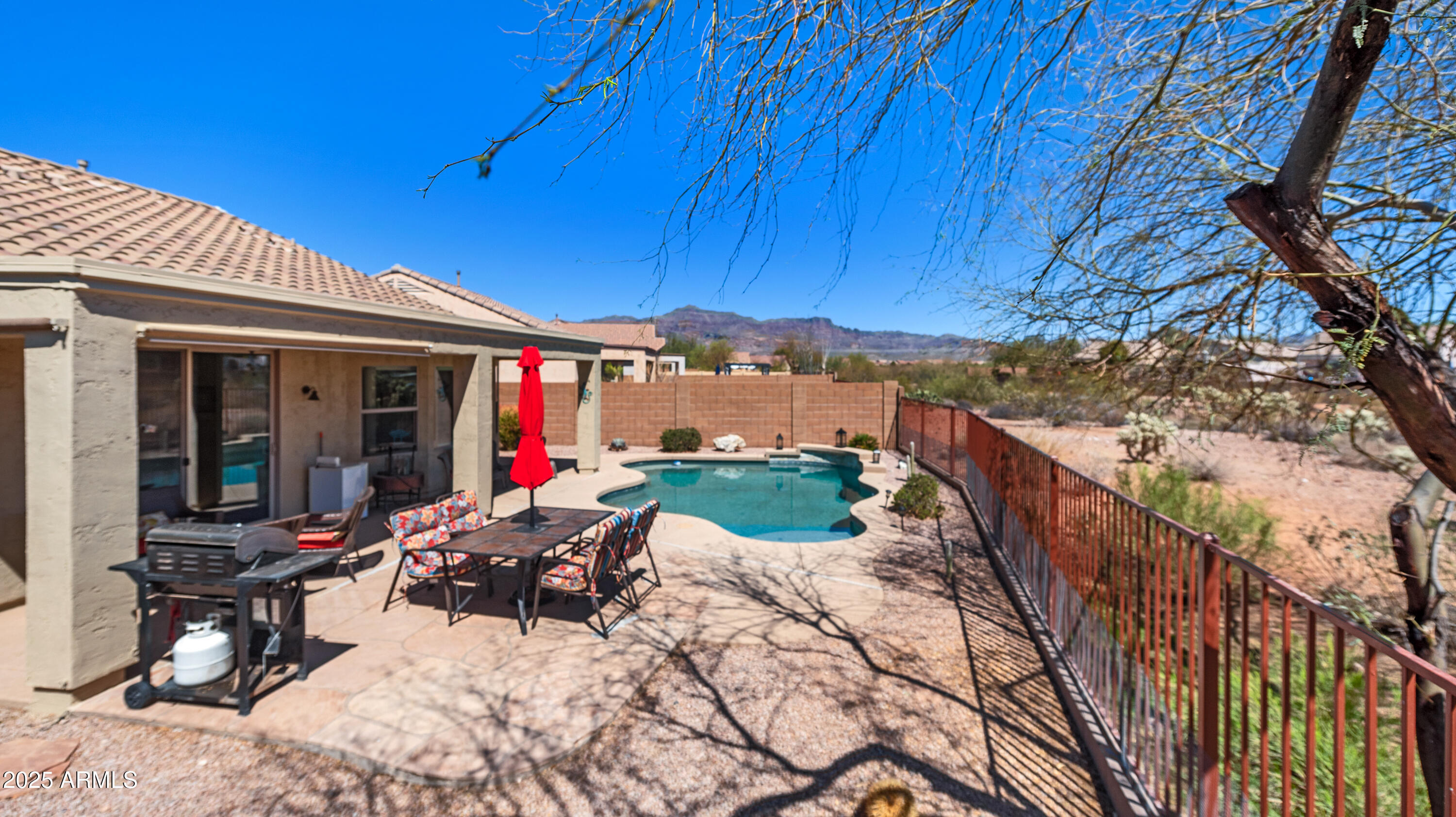 8377 S Mountain Air Lane  Gold Canyon AZ 85118 photo