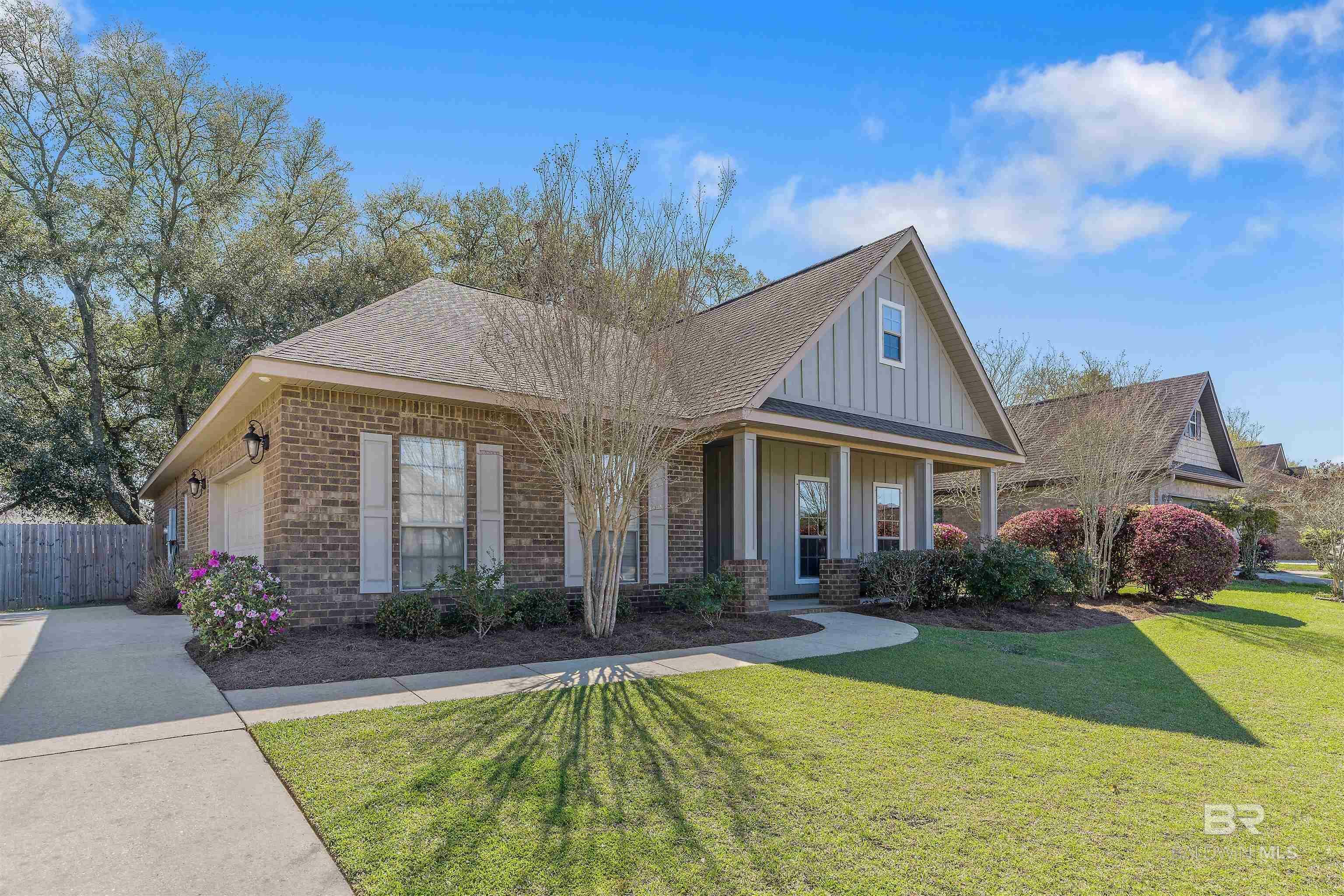 Property Photo: 24234 Tullamore Drive AL 36526