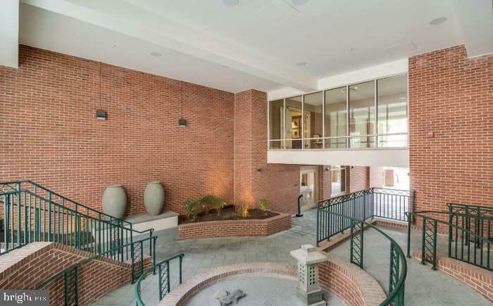 Property Photo: 66 Franklin Street 106 MD 21401
