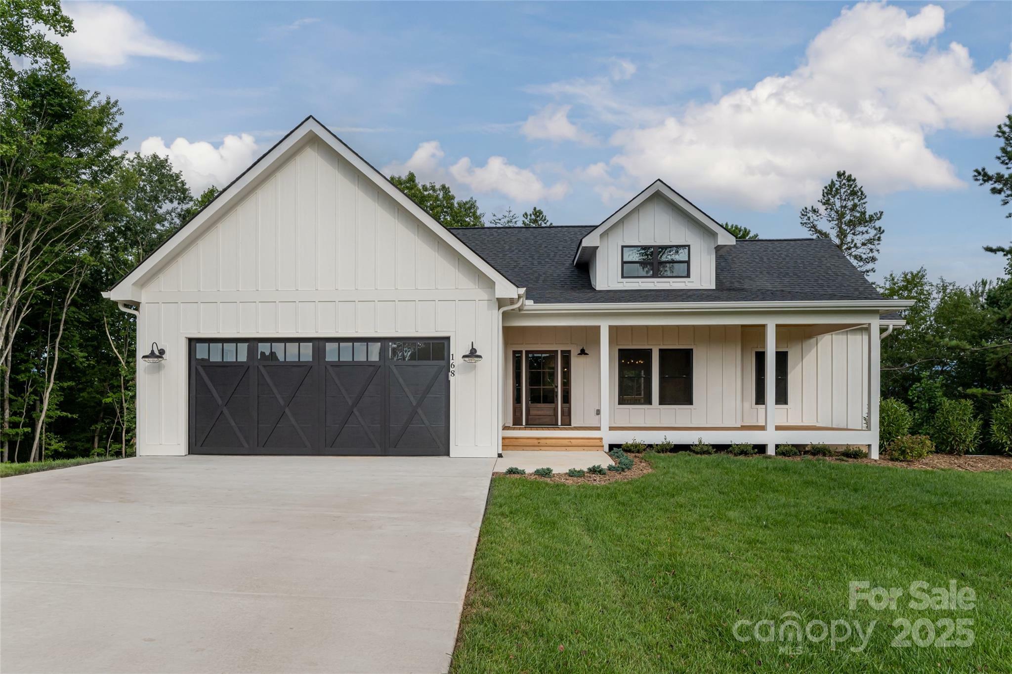 Property Photo: 168 Country Drive NC 28754