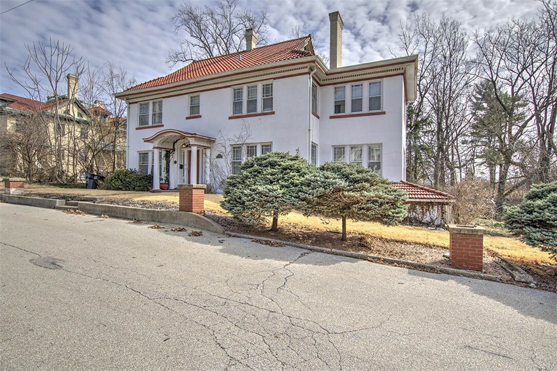 Property Photo: 444 S Edward Street IL 62522