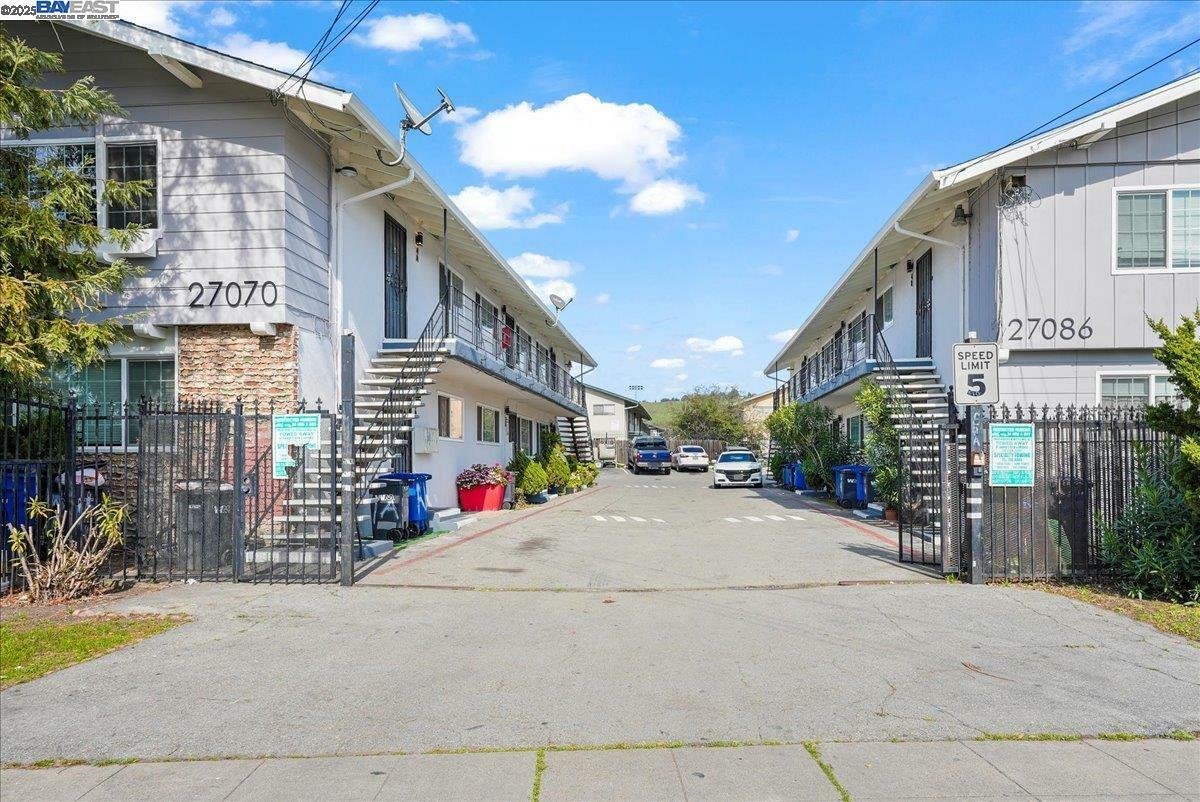 27070 Manon Ave  Hayward CA 94544 photo