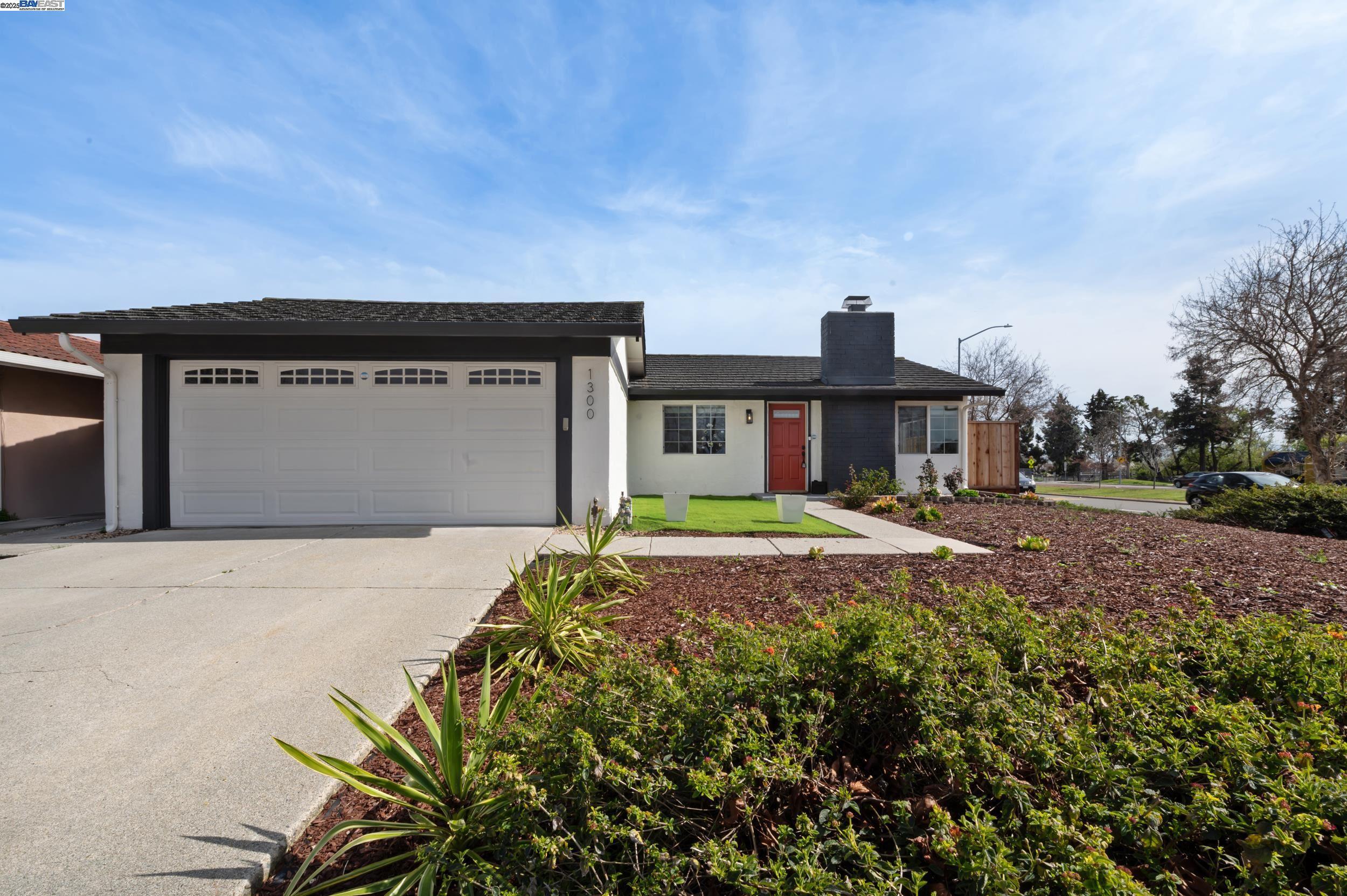 Property Photo: 1300 Cirolero St CA 95035