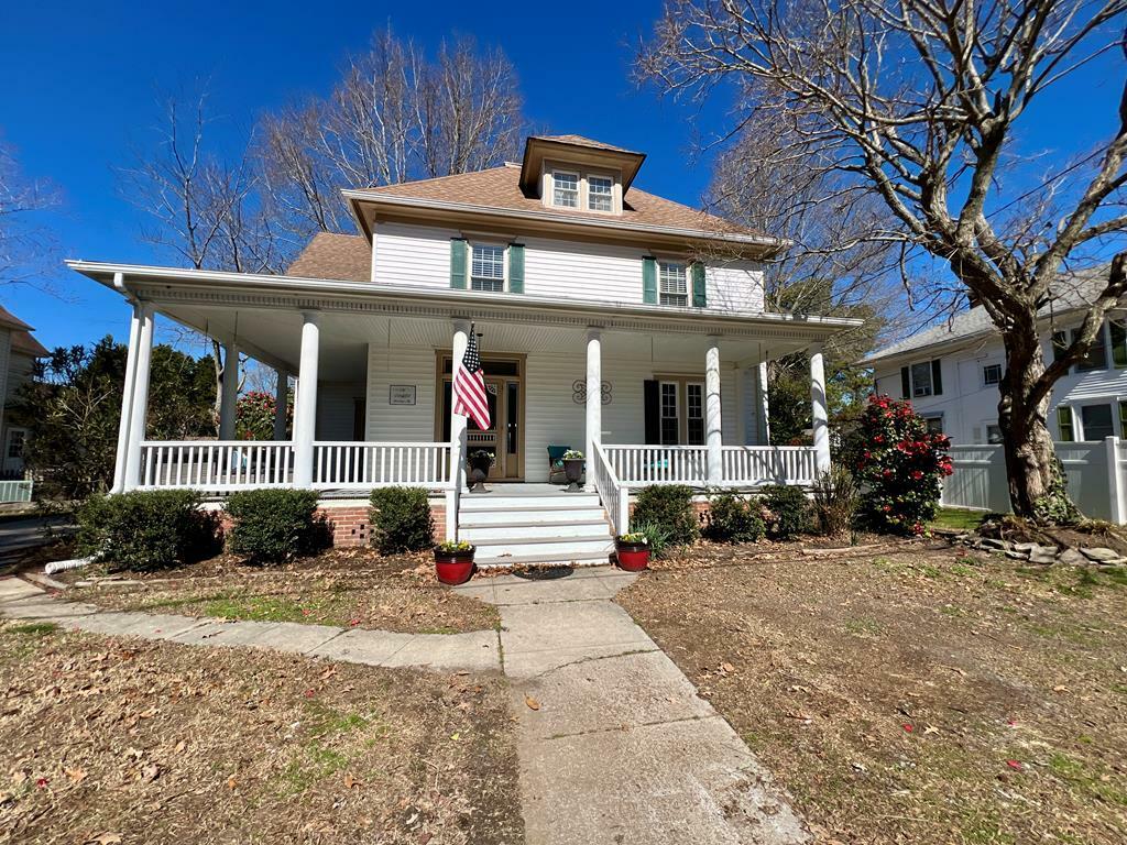 Property Photo: 28422 Woodland Ave VA 23410