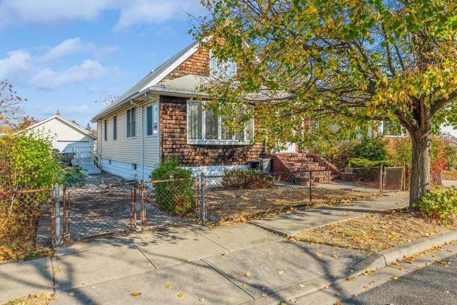 Property Photo: 691 Arthur Street NY 11510