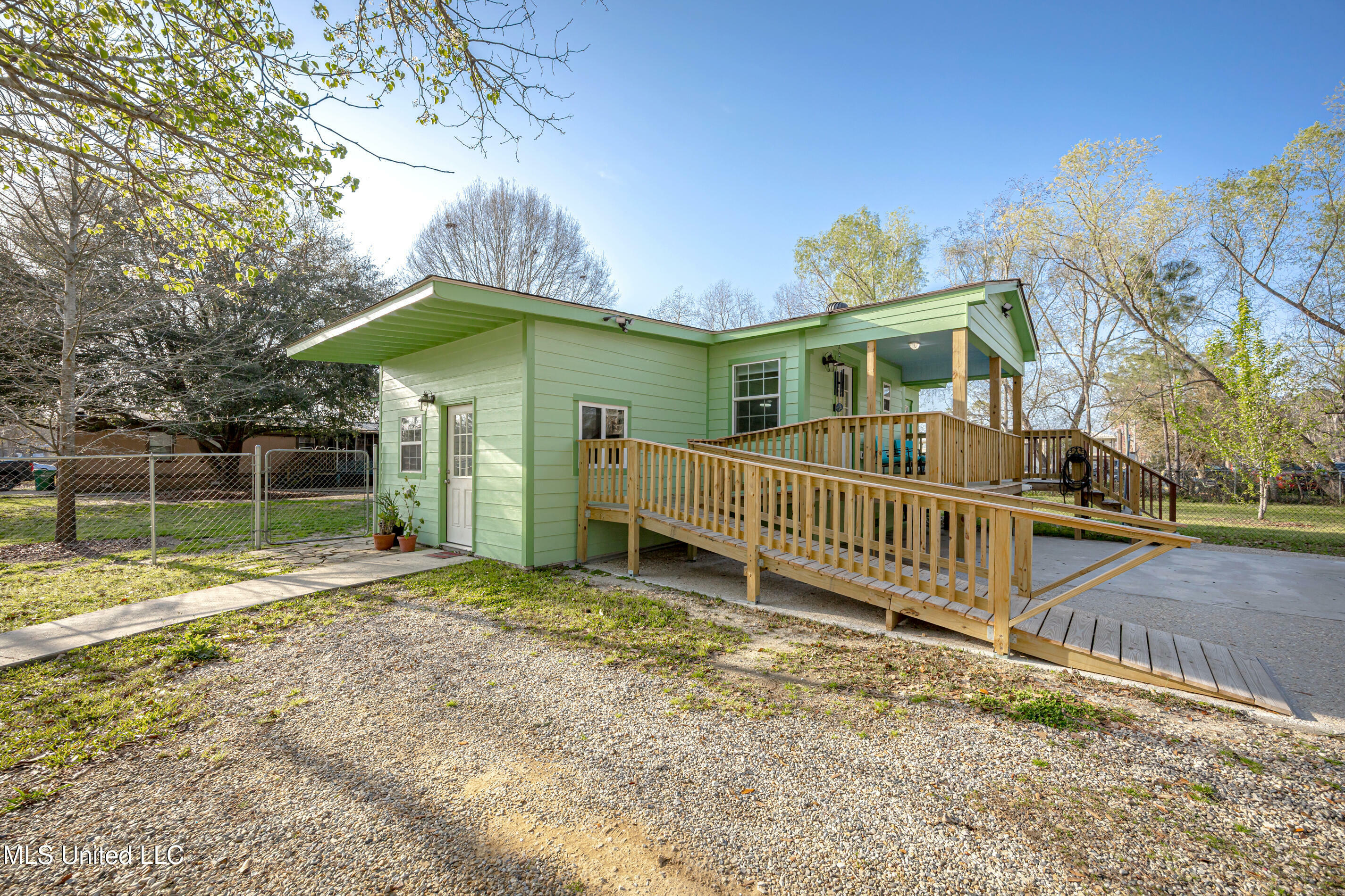 Property Photo: 14920 Arthur Avenue MS 39565