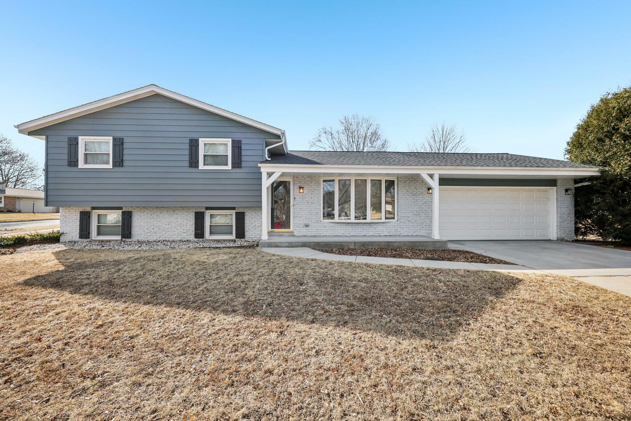 1021 Janet Pl  West Bend WI 53095 photo