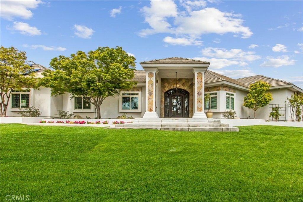 Property Photo:  10560 Bluff Street  CA 92220 