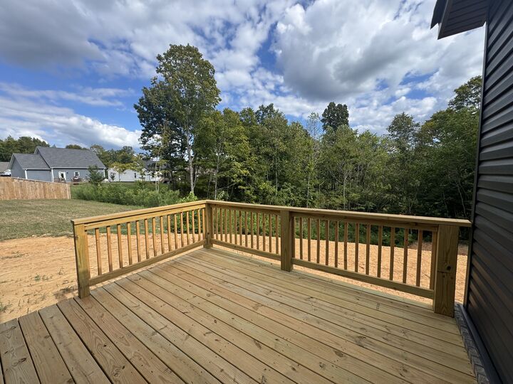 Property Photo:  305 Wayne Hall Rd  TN 37040 