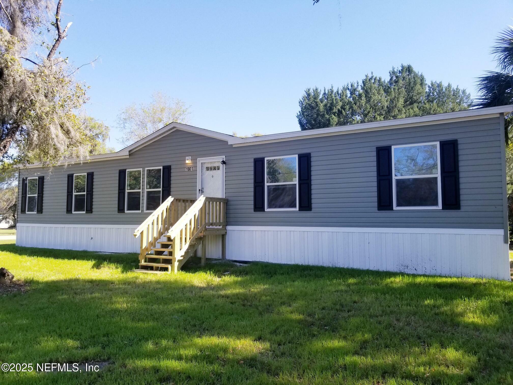 Property Photo: 1001 Shell Street FL 32193