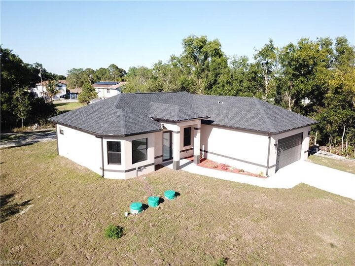 Property Photo: 3314 23rd St SW FL 33976
