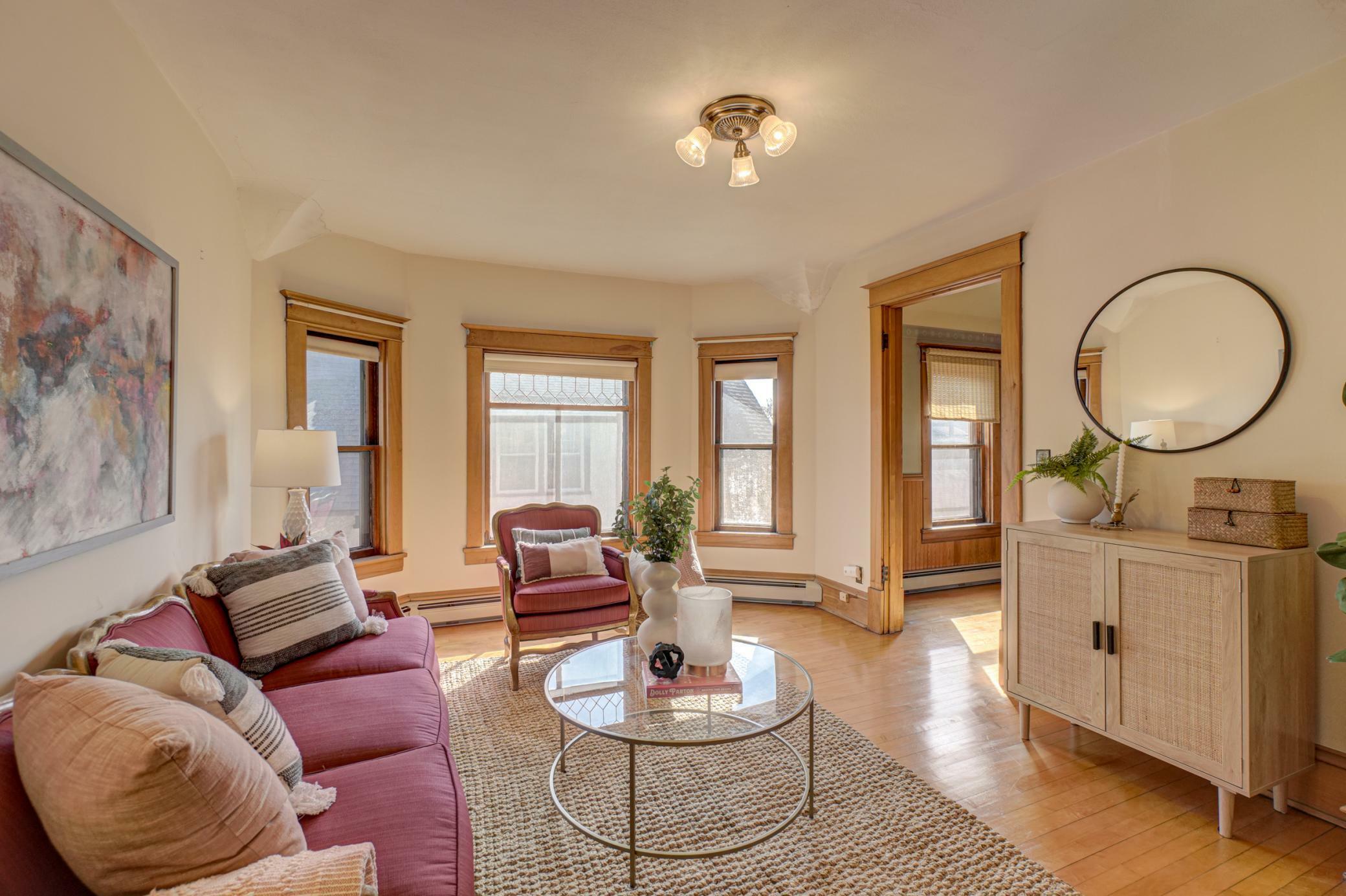 Property Photo:  2538 Jefferson Street NE  MN 55418 