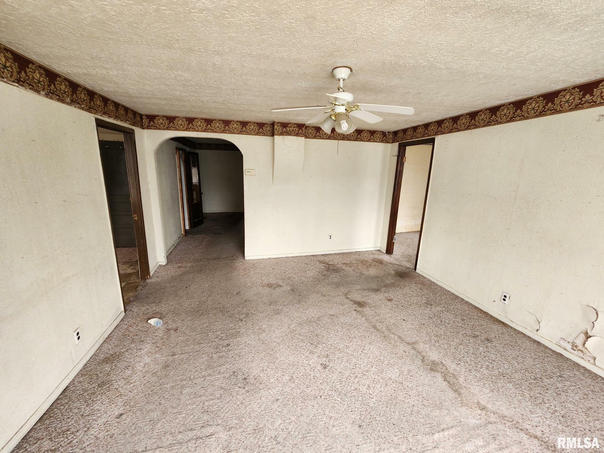 Property Photo: 712 Rhodes Street IL 62801