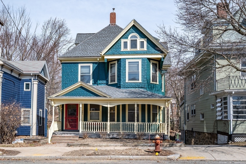 Property Photo: 285 Tremont St MA 02458