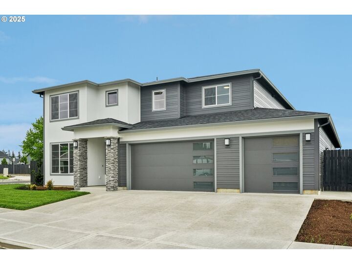 Property Photo:  4321 N 11th Way  WA 98642 