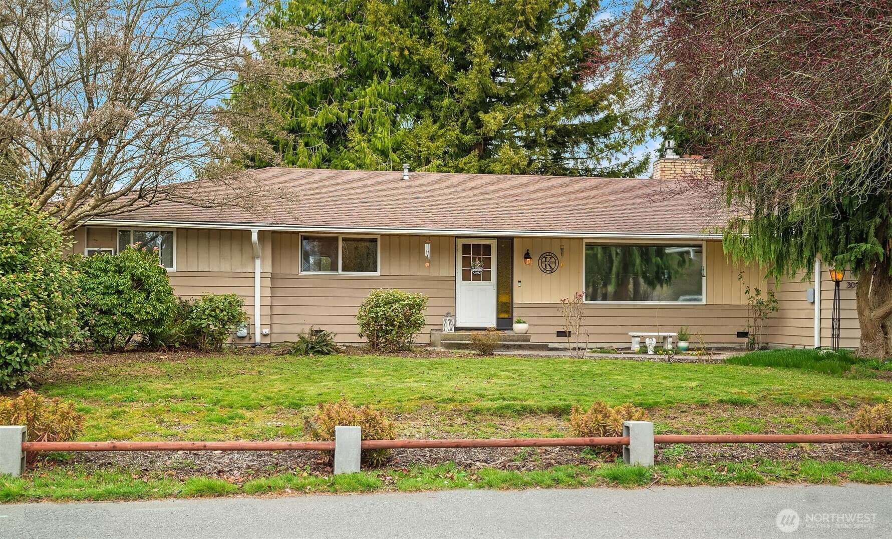 309  108th Street SW  Everett WA 98204 photo