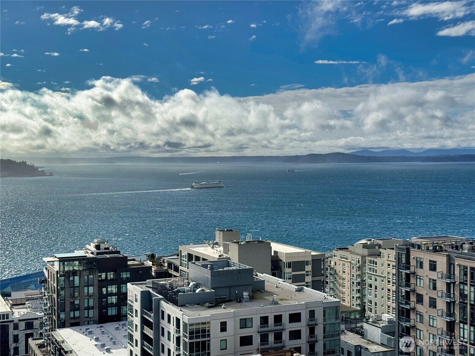 2621  2nd Avenue 1005  Seattle WA 98121 photo