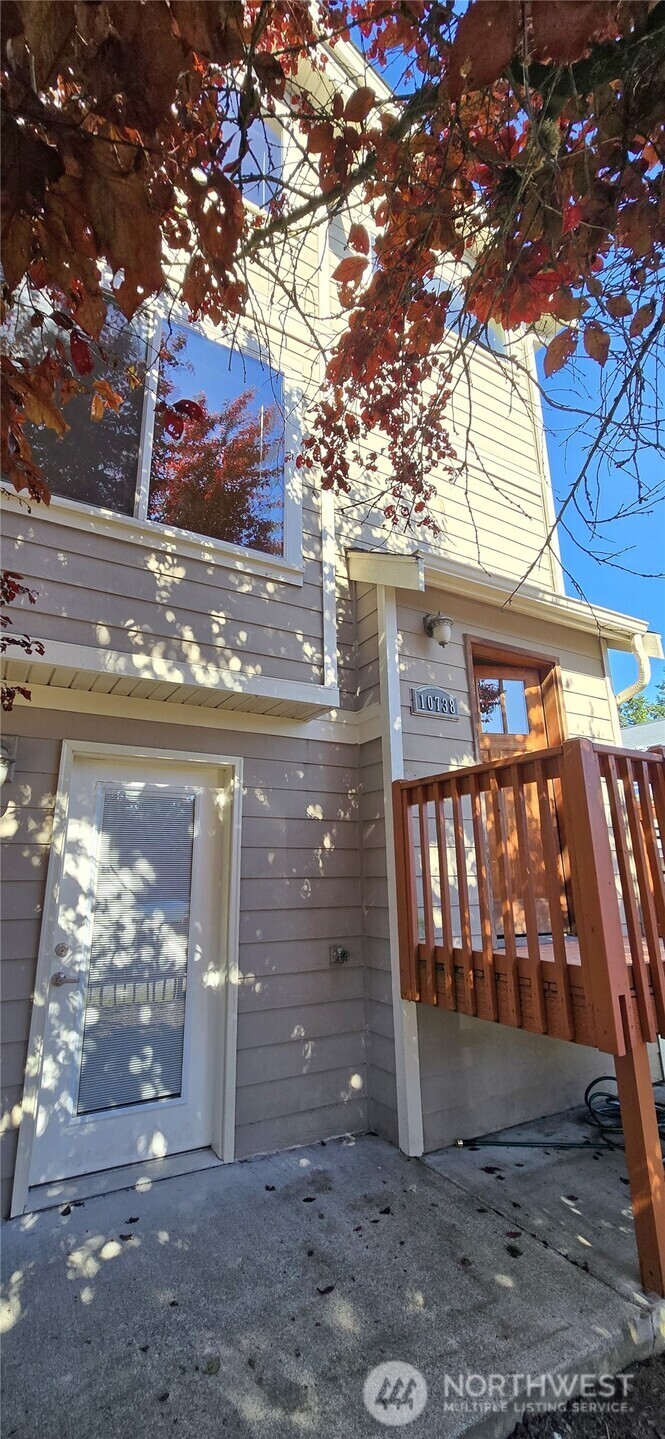 Property Photo:  10738  Whitman Avenue N  WA 98133 