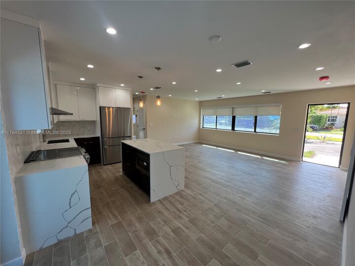 9931 SW 37th St 0  Miami FL 33165 photo