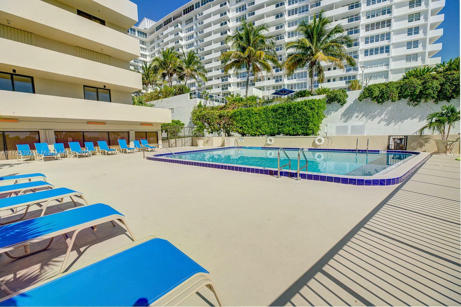 Property Photo:  1623 Collins Ave 512  FL 33139 