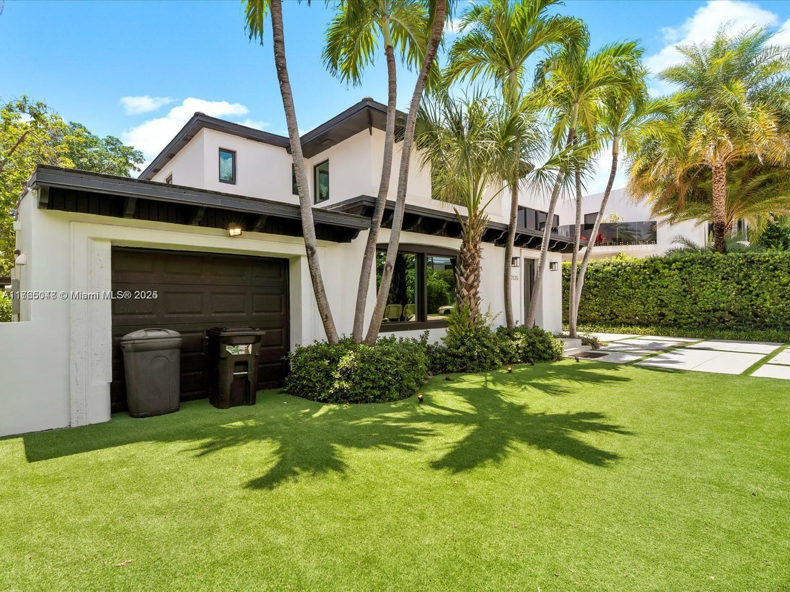 Property Photo:  2135 N Bay Rd  FL 33140 