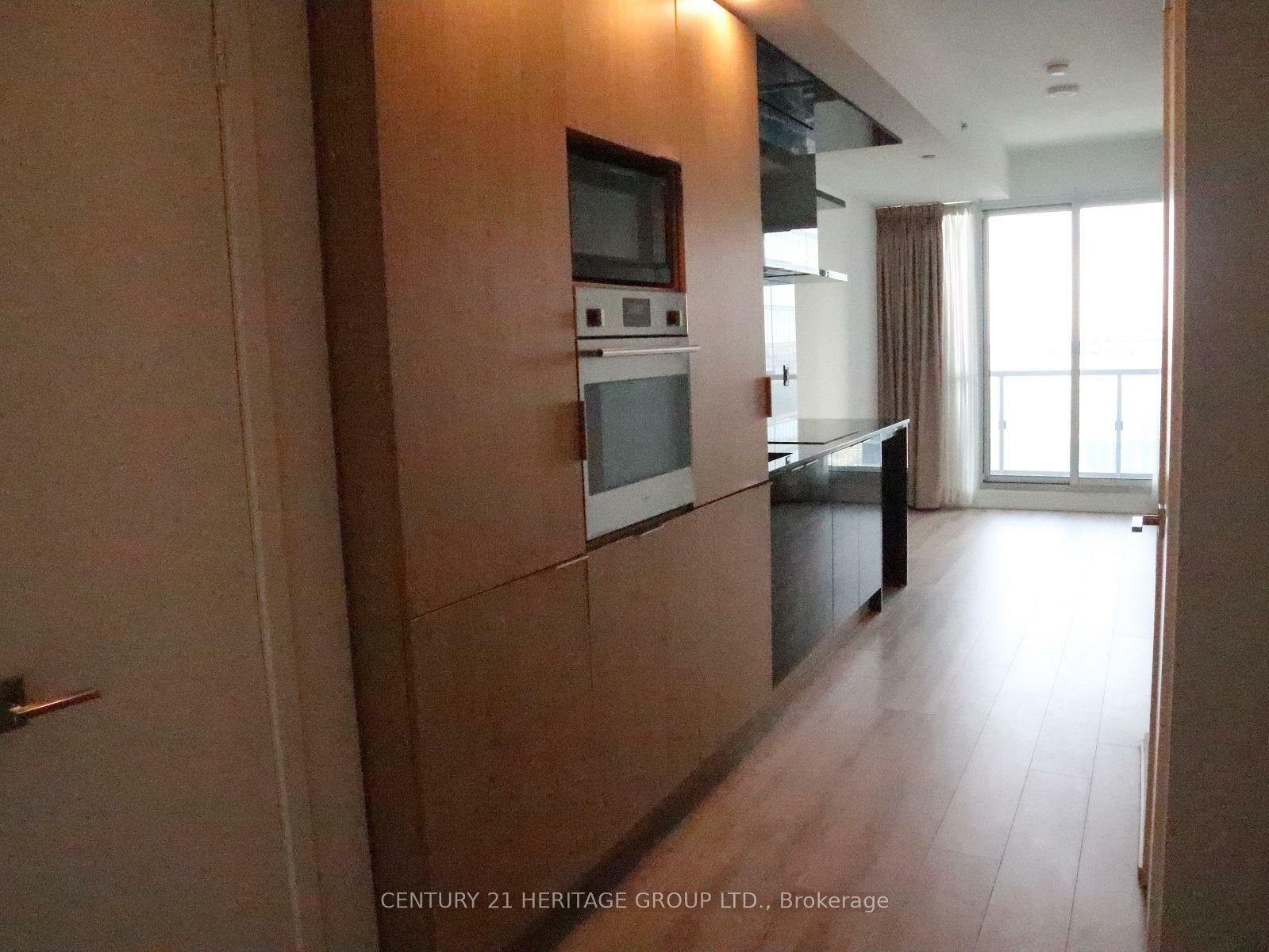Photo de la propriété: 70 Temperance Street 4805 ON M5H 0B1