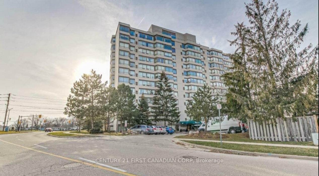 Property Photo: 744 Wonderland Road S 1206 ON N6K 4K3