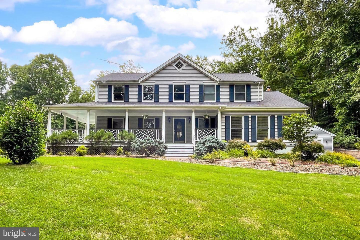 Property Photo: 12139 Wolf Valley Drive VA 20124