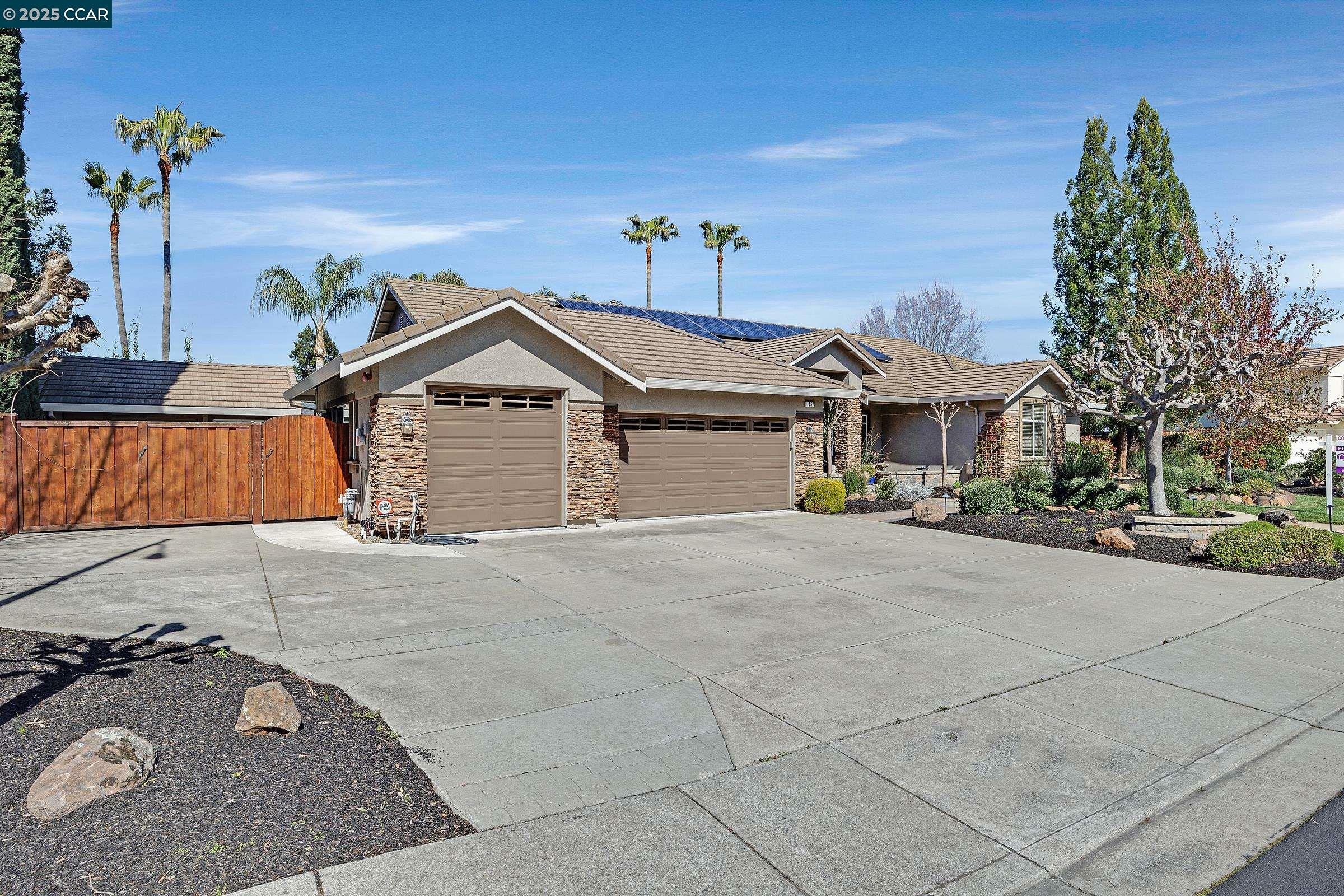 Property Photo: 1857 Renee Way CA 94521