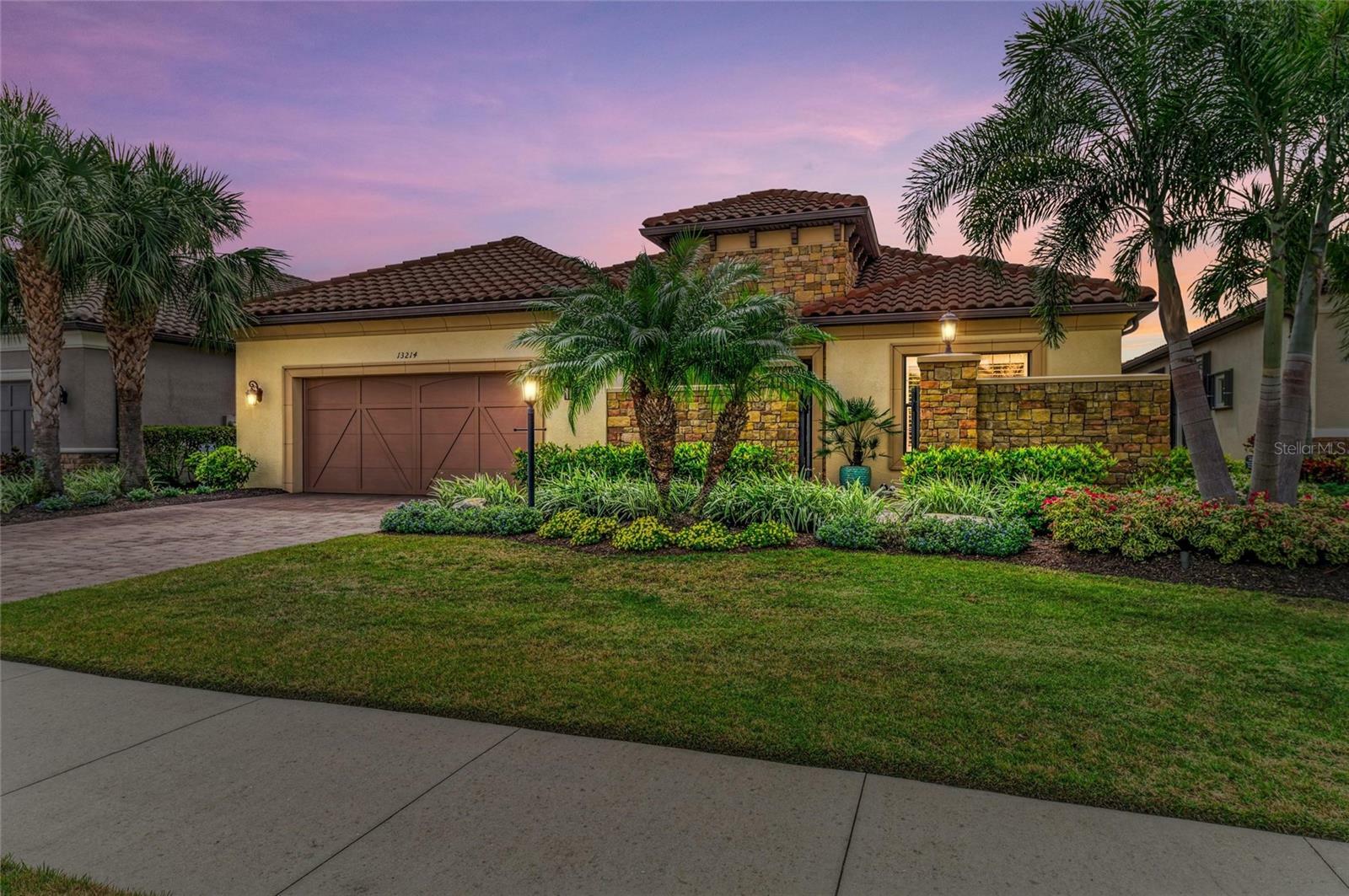 Property Photo: 13214 Treviso Drive FL 34211