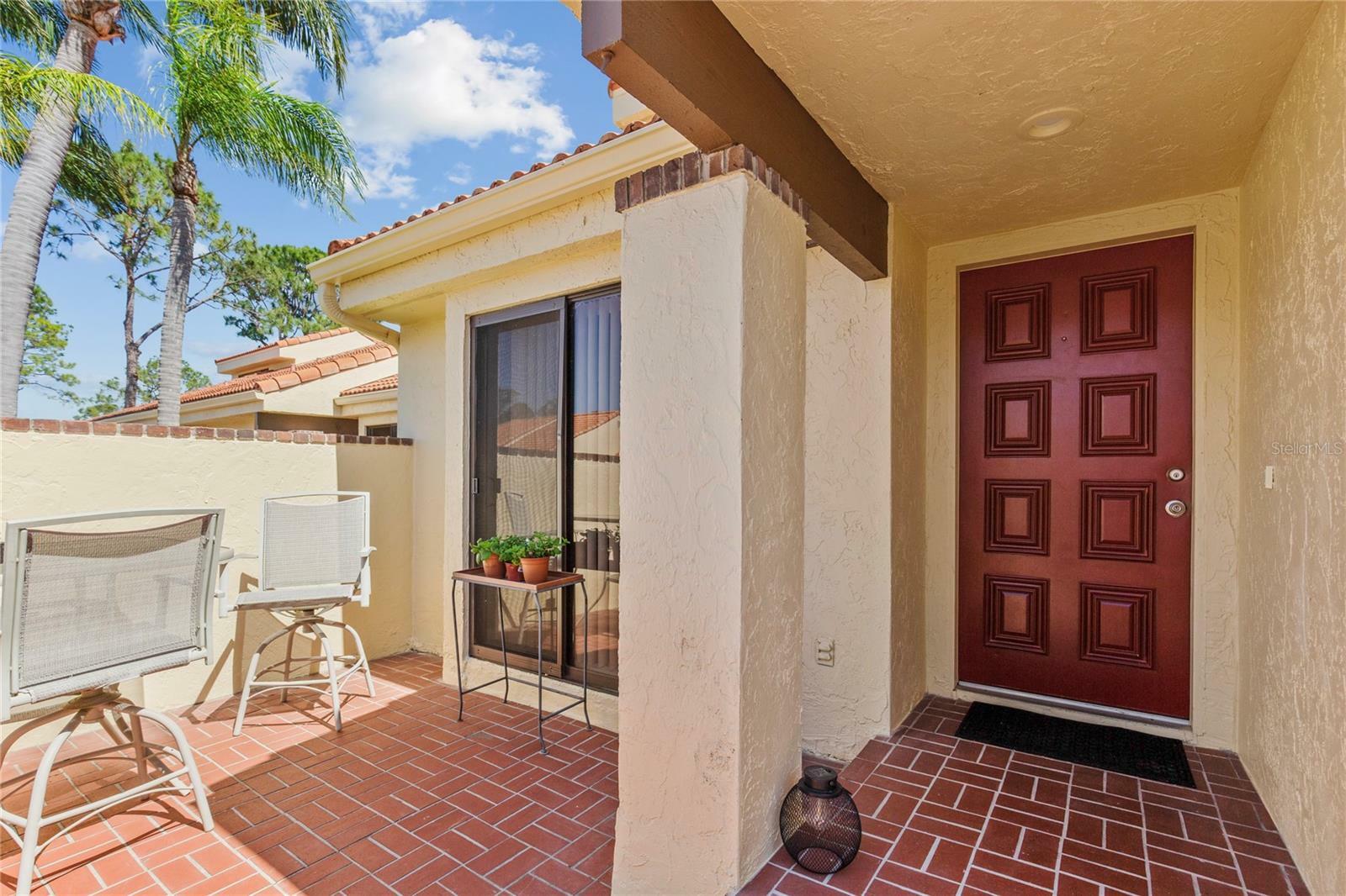 Property Photo: 5310 Huntingwood Court 40 FL 34235