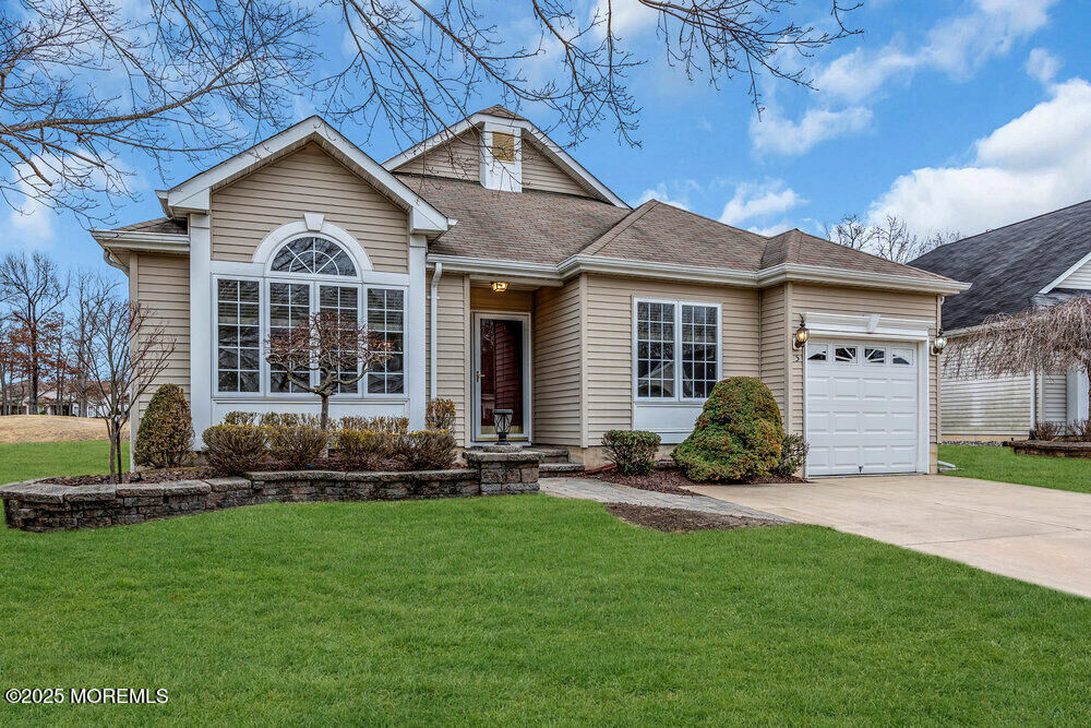 Property Photo: 15 Shadow Creek Court NJ 08527