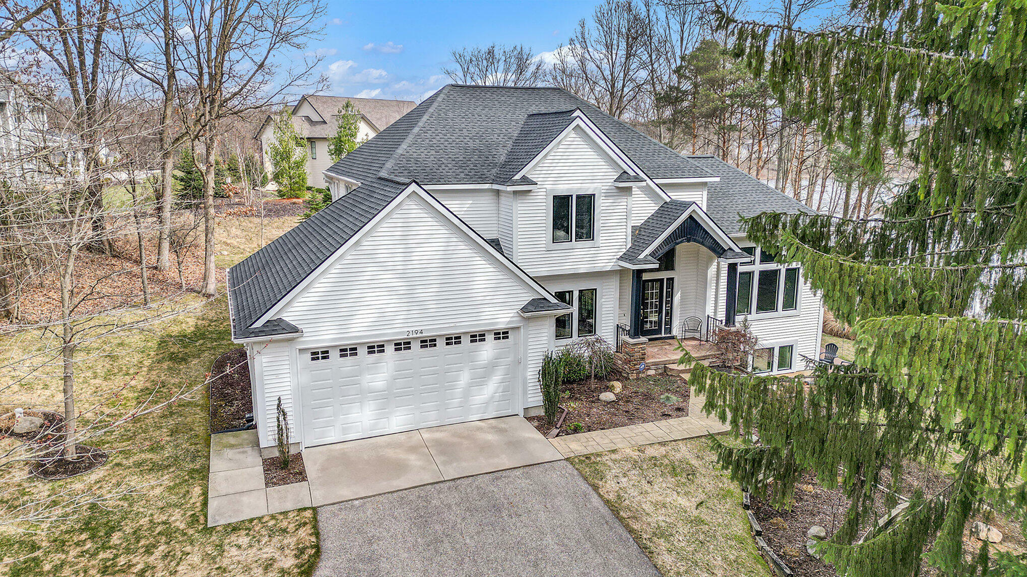 2194 Timber Valley Drive NE  Grand Rapids MI 49525 photo