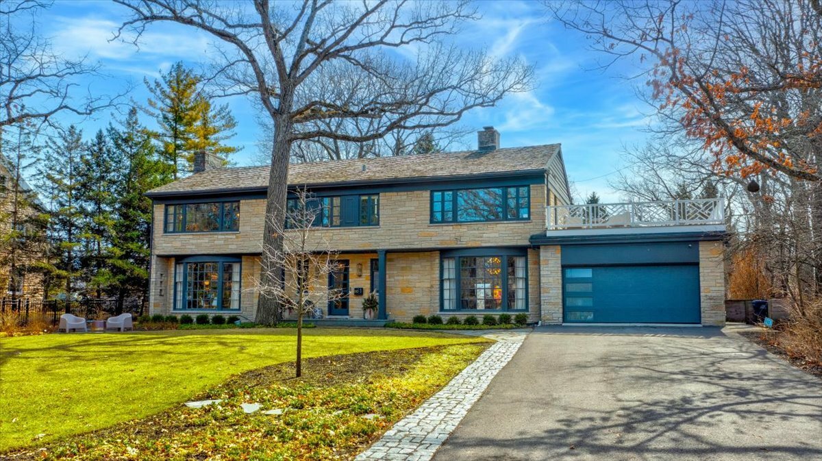 Property Photo: 80 Oakmont Road IL 60035