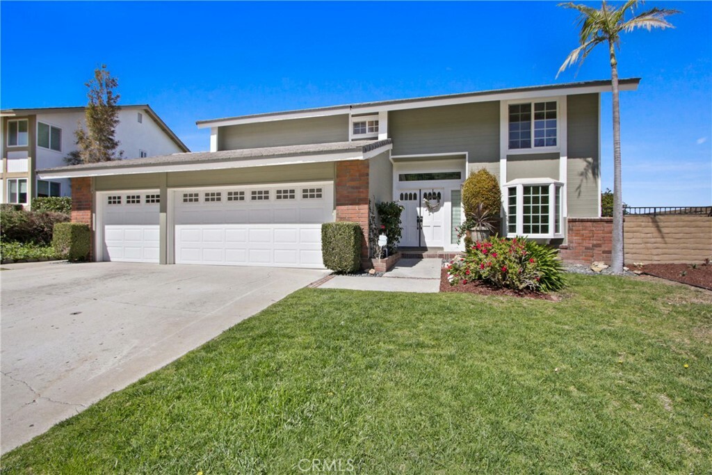 Property Photo: 6681 E Smokewood Circle CA 92807
