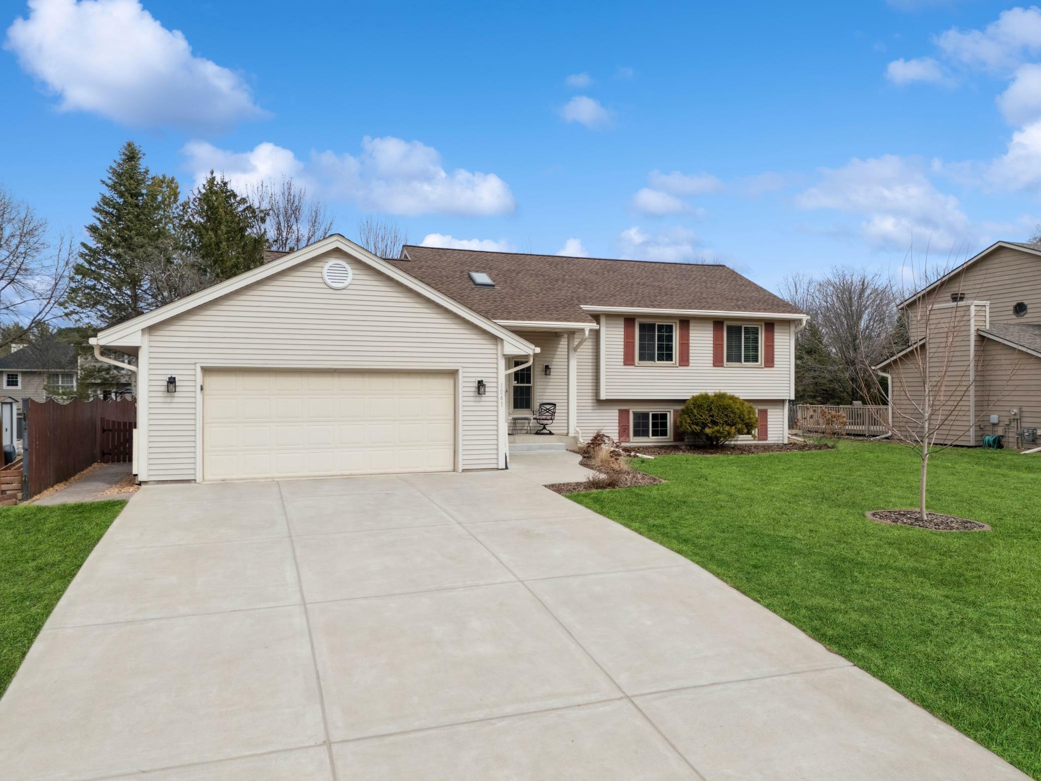 1041 Ticonderoga Trail  Eagan MN 55123 photo