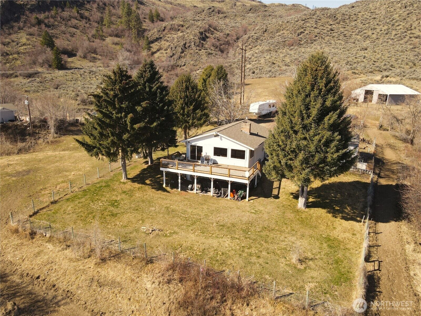 Property Photo:  81 B  Golden Road  WA 98844 