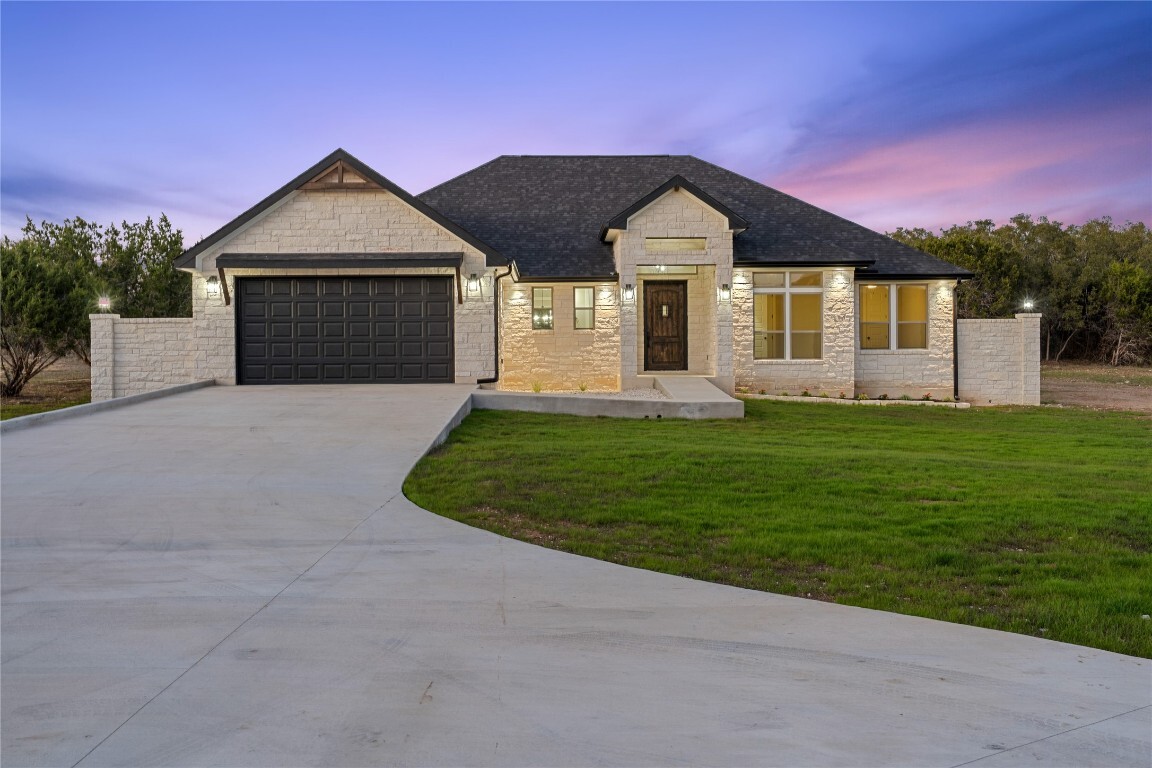 Property Photo: 122 Liberty Bell Lane TX 78623